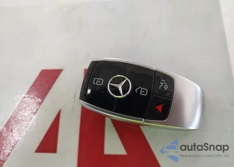 2018 Mercedes-Benz E 300 из США, поврежденный, VIN WDDZF4JB2JA467550